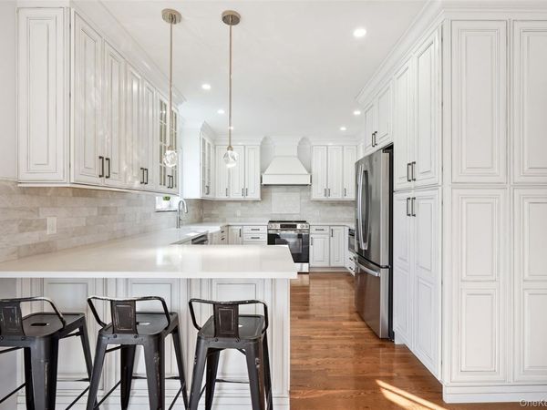 35 Summit Drive, Mahopac, NY 10541