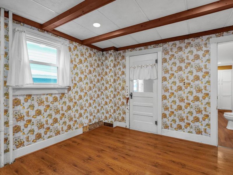 39 E Sandusky Street , Fredericktown, OH 43019 Photo 17