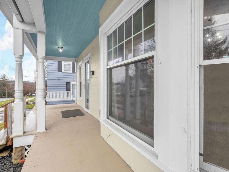 39 E Sandusky Street , Fredericktown, OH 43019 Photo 2