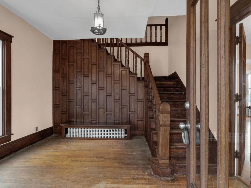 39 E Sandusky Street , Fredericktown, OH 43019 Photo 4