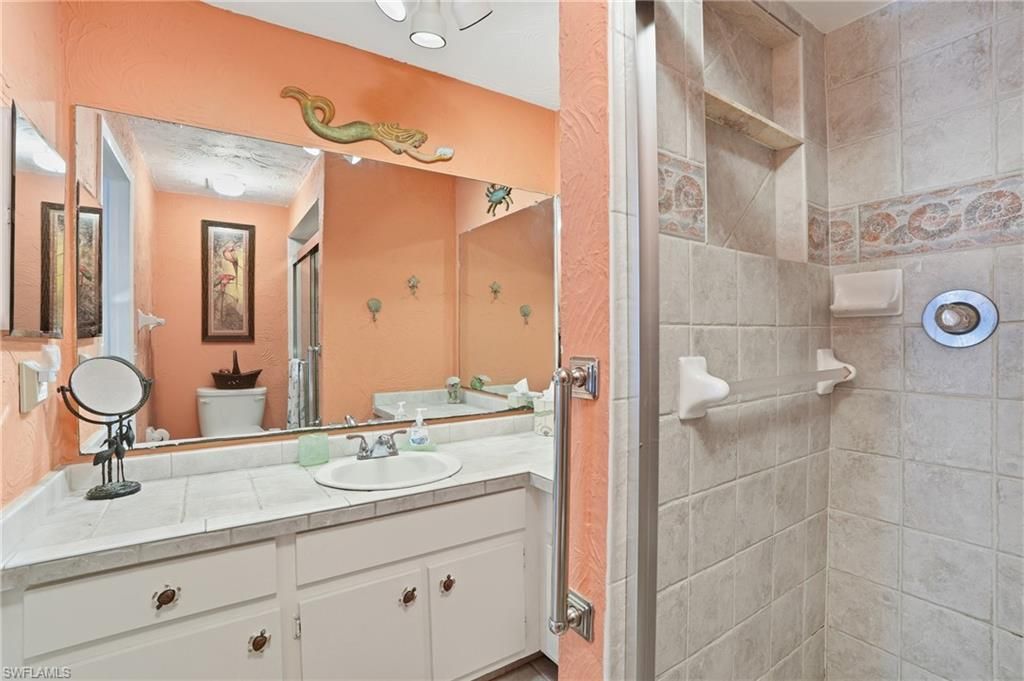 8948 Crest Ln, Fort Myers, FL 33907 Photo