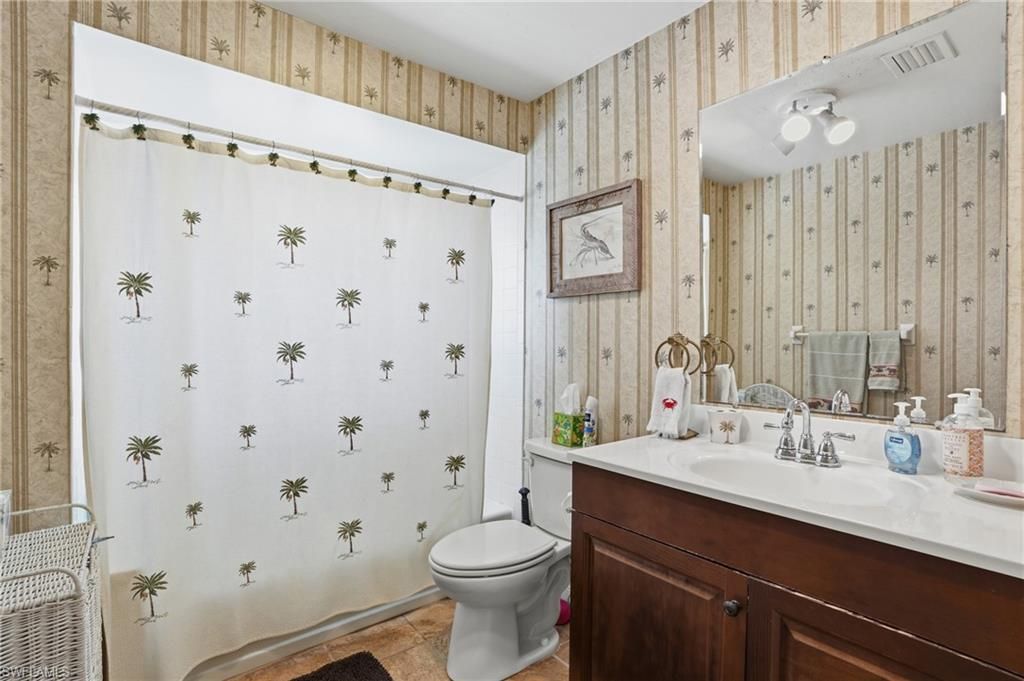 8948 Crest Ln, Fort Myers, FL 33907 Photo