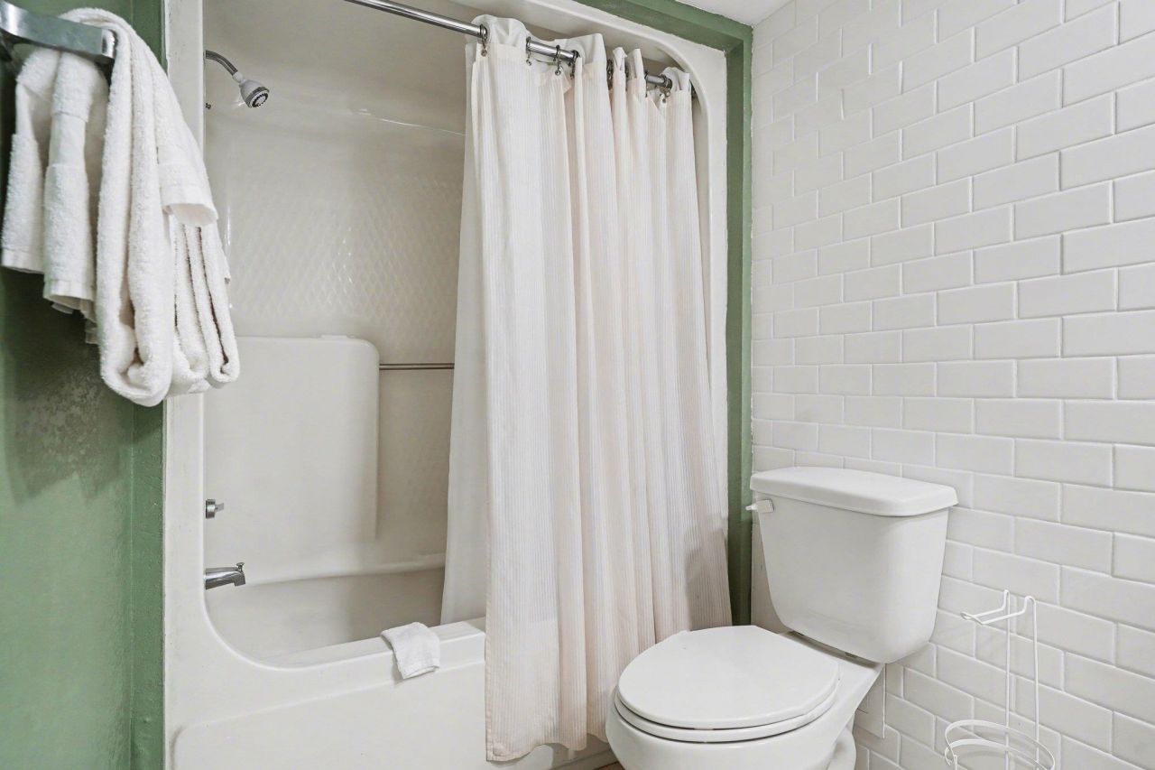 200 76th Ave. N  Photo 15