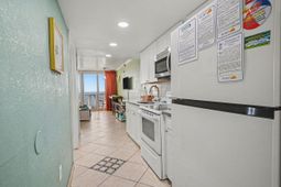 200 76th Ave. N  photo 4