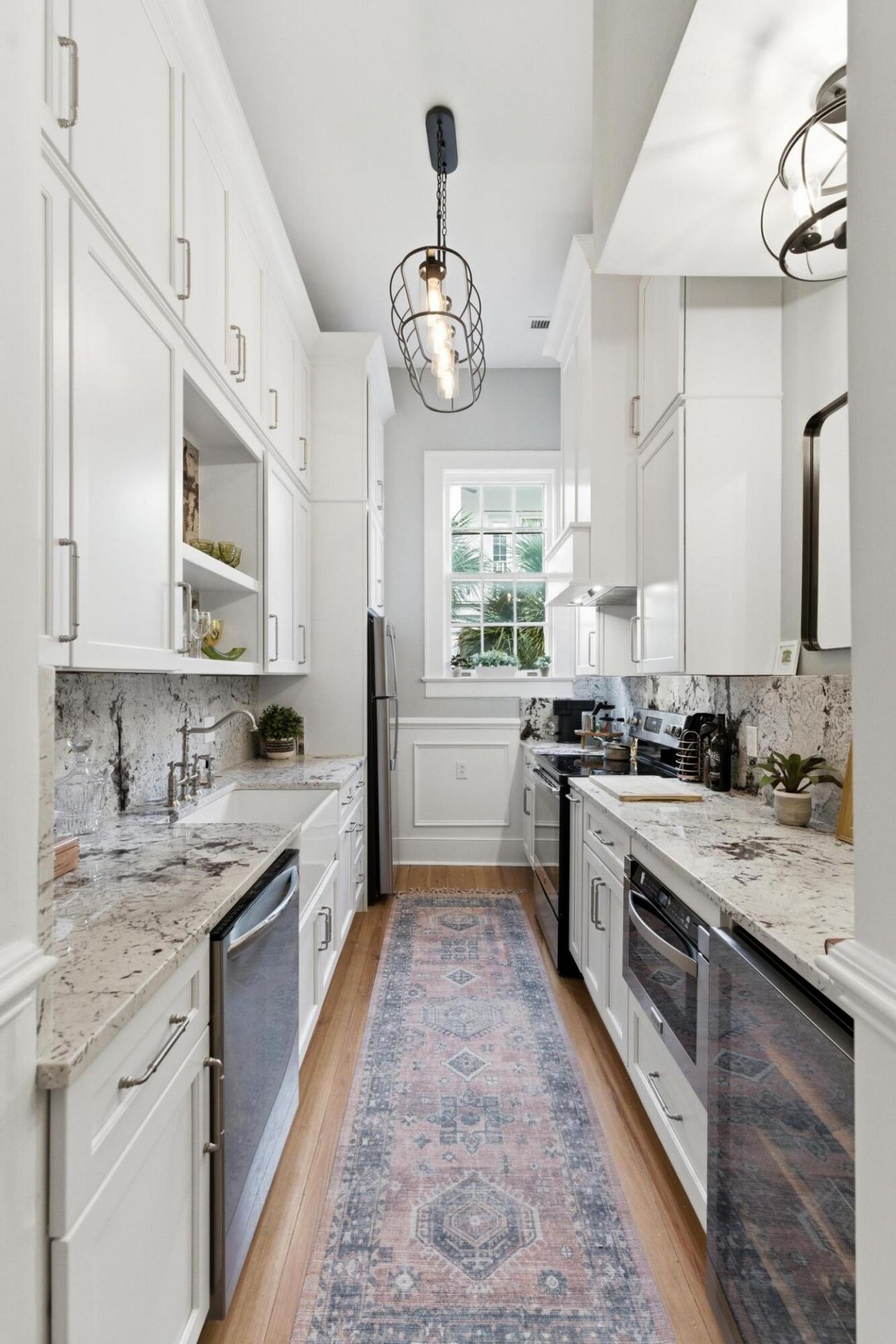 84 Bull Street Photo 10