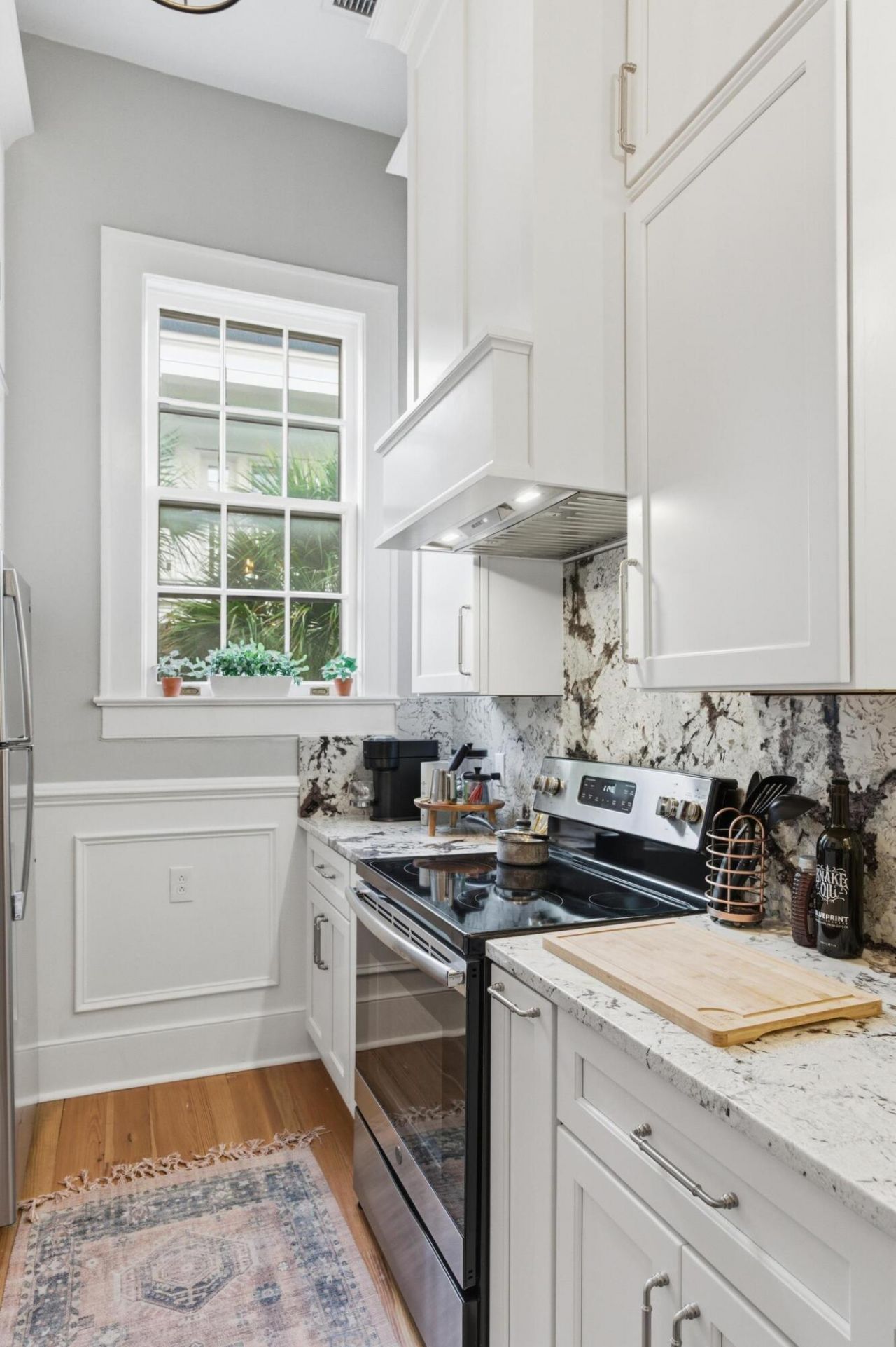 84 Bull Street Photo 12