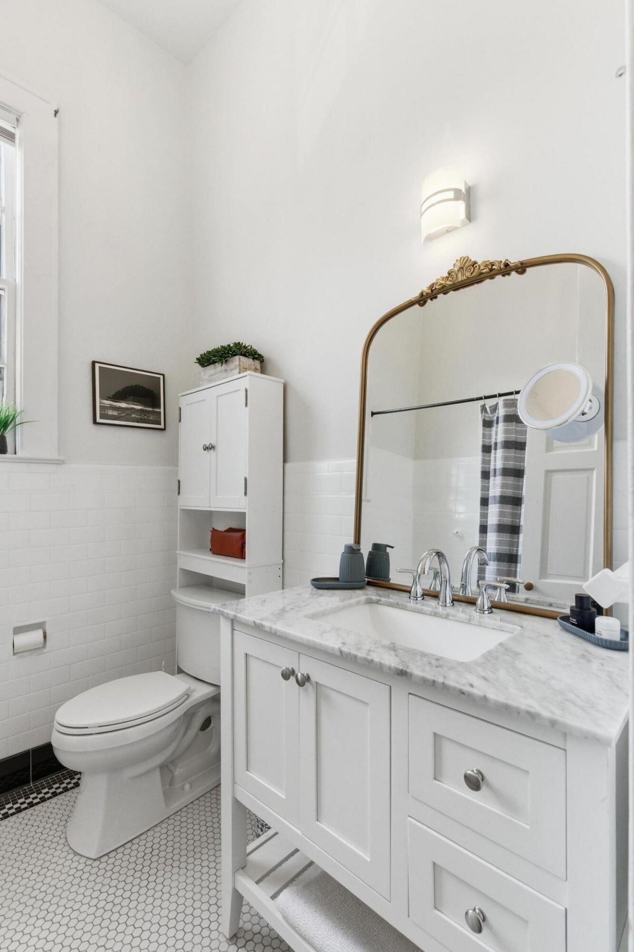 84 Bull Street Photo 16