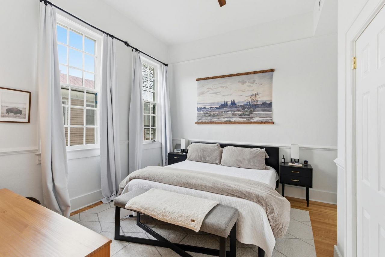 84 Bull Street Photo 18