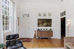 84 Bull Street photo 4