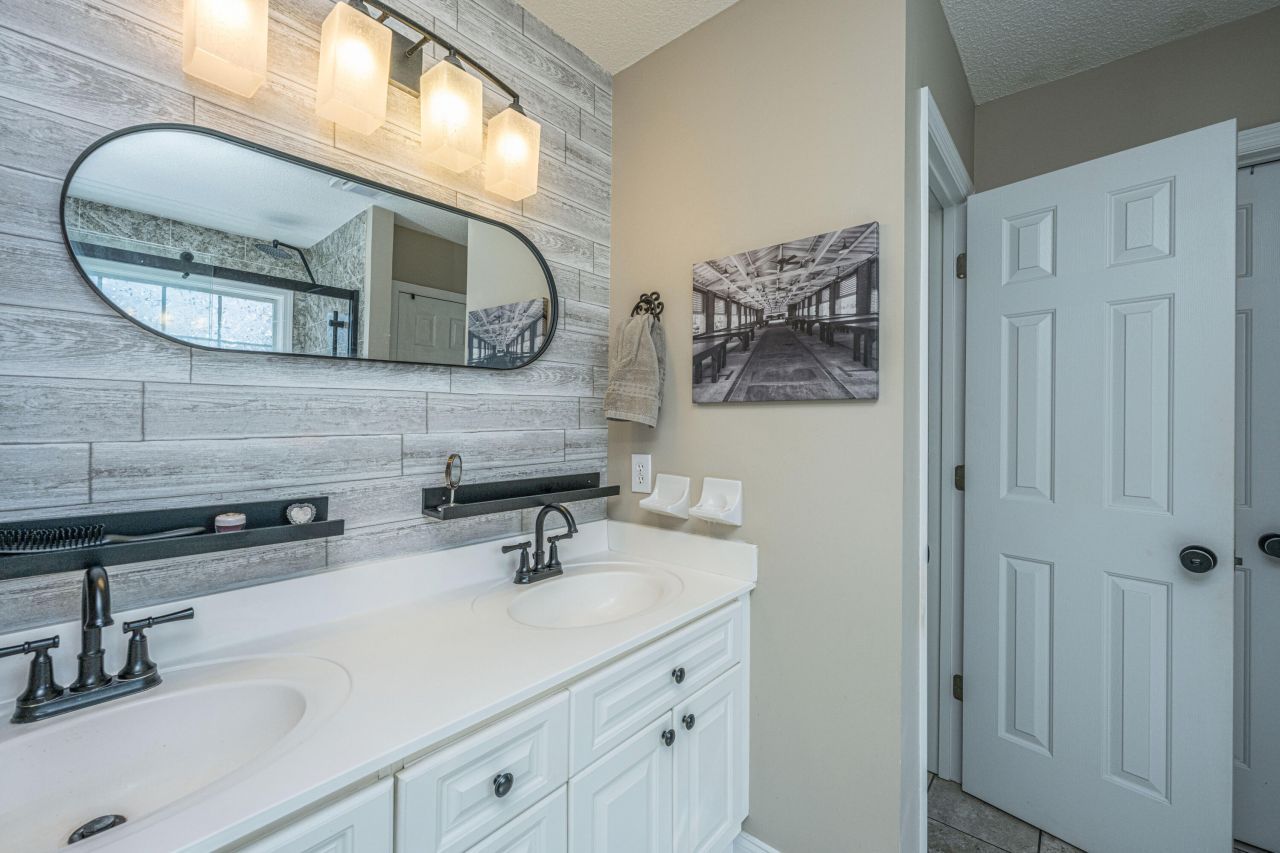 1705 Fox Ridge Court Photo 32