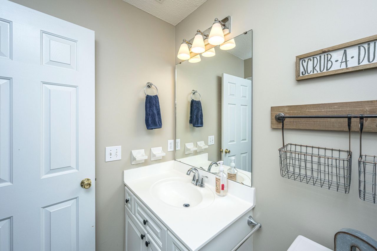 1705 Fox Ridge Court Photo 35