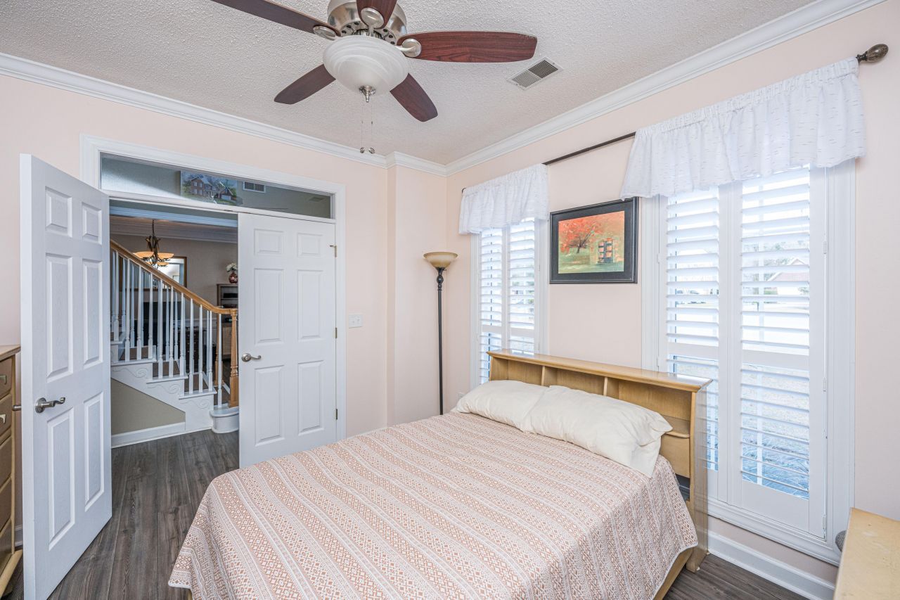 1705 Fox Ridge Court Photo 8