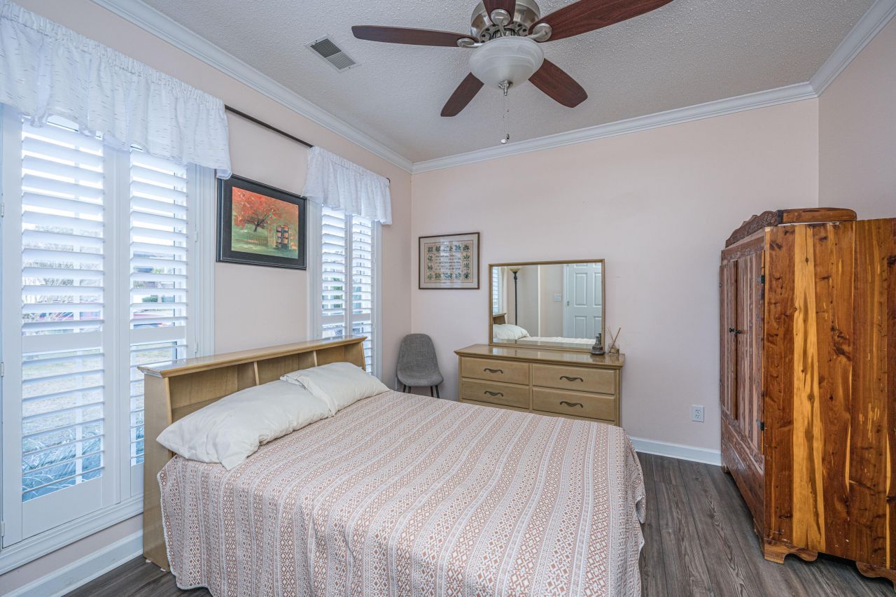 1705 Fox Ridge Court Photo 9