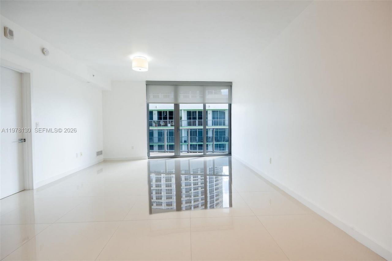 488 NE 18th St , Unit 3302, Miami, FL 33132 Photo