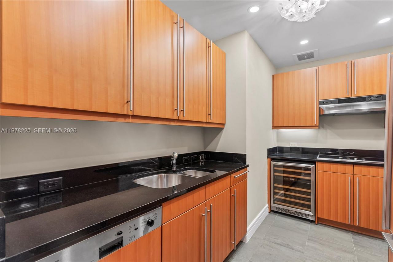 1425 Brickell Ave , Unit 44D, Miami, FL 33131 Photo