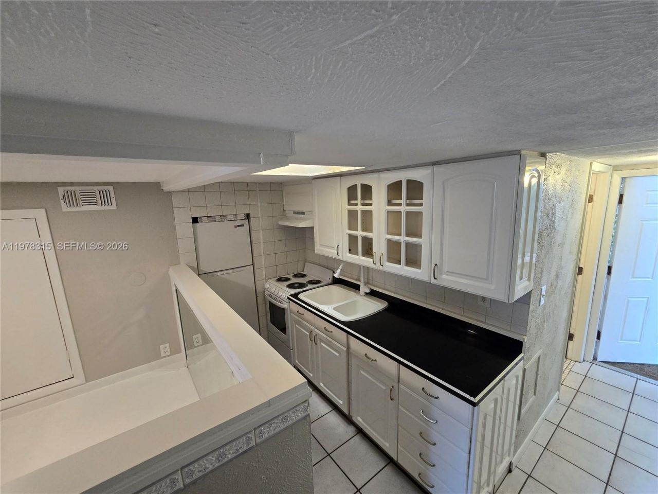 3162 SE Hawthorne St , Stuart, FL 34997 Photo