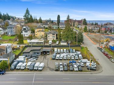 3200 Rucker Avenue , Everett, WA 98201