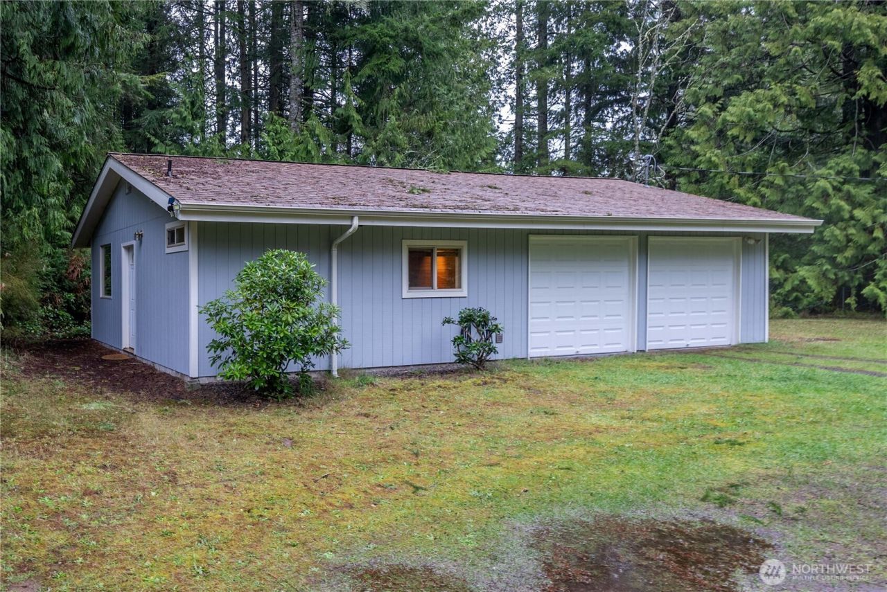 4692 NE Lincoln Road , Poulsbo, WA 98370