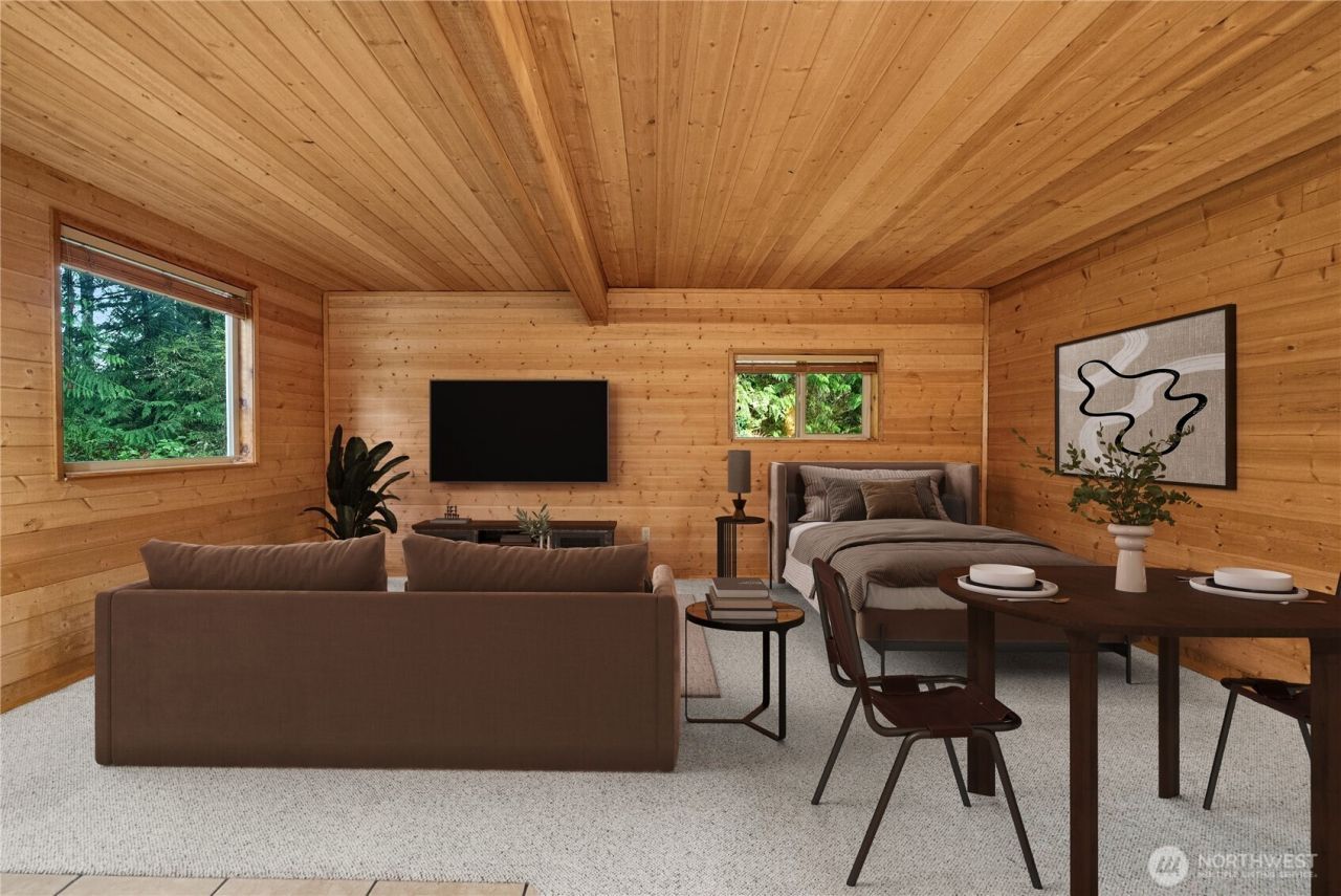 4692 NE Lincoln Road , Poulsbo, WA 98370