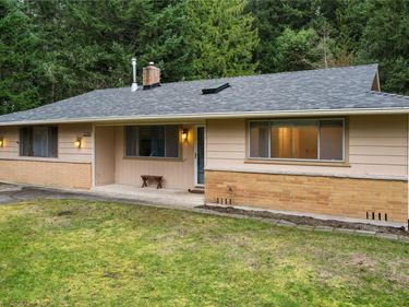 3380 NW Shadow Glen Boulevard , Silverdale, WA 98383