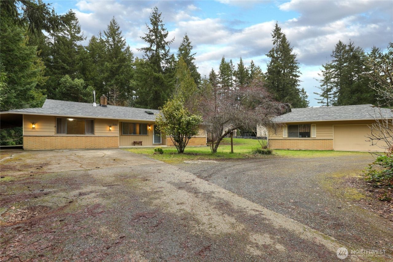 3380 NW Shadow Glen Boulevard , Silverdale, WA 98383