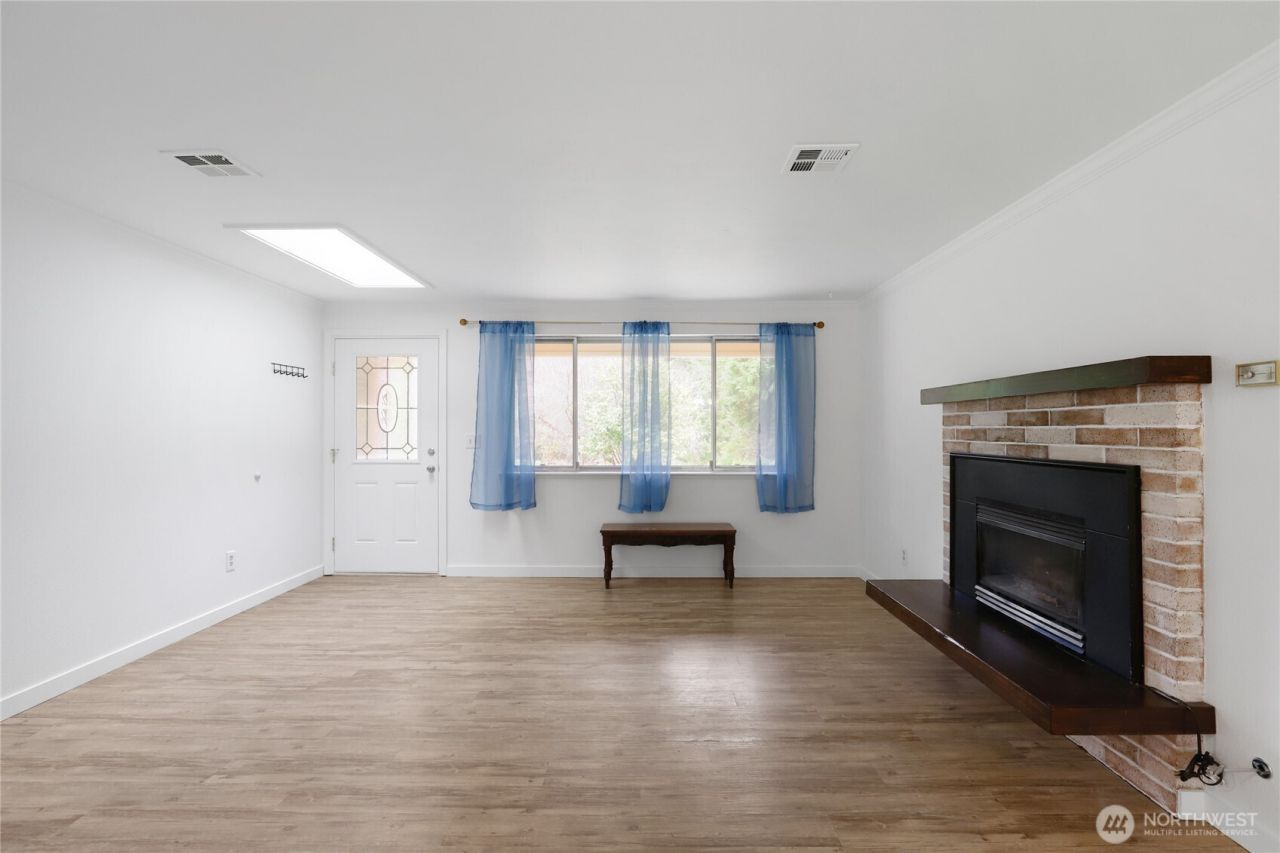 3380 NW Shadow Glen Boulevard , Silverdale, WA 98383