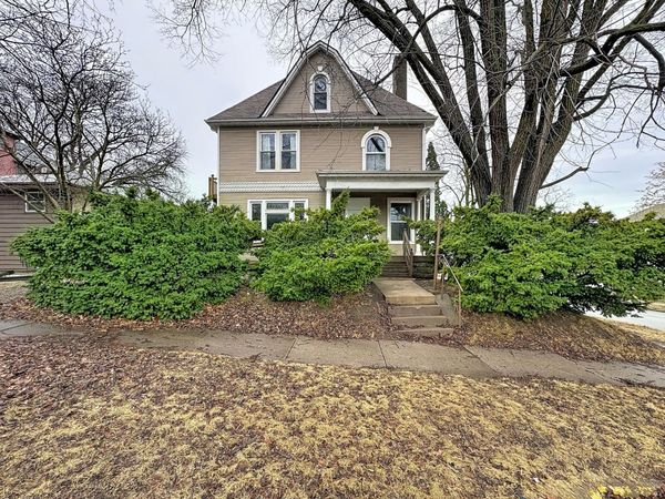 1200 20th Street , Rock Island, IL 61201