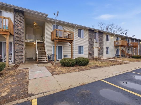 2300 Light Road , Unit 202, Oswego, IL 60543