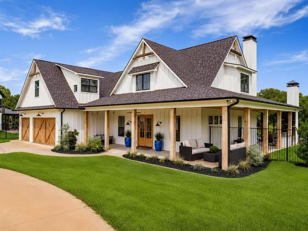 205 Oak Creek Drive, Tool, TX 75143