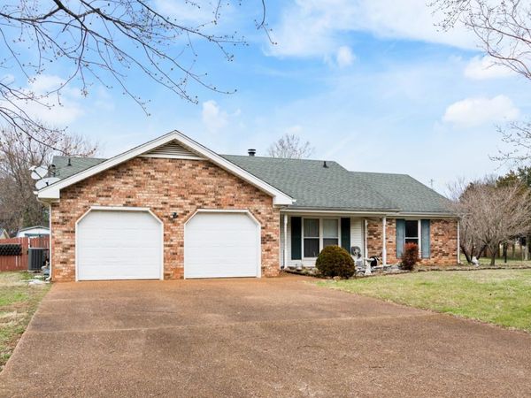 313 Rosemary St , Smyrna, TN 37167