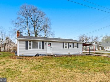 4 KELLER AVENUE, HELLAM, PA 17406