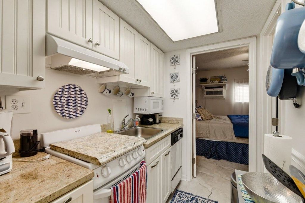 3901 N Ocean Blvd. Photo 16