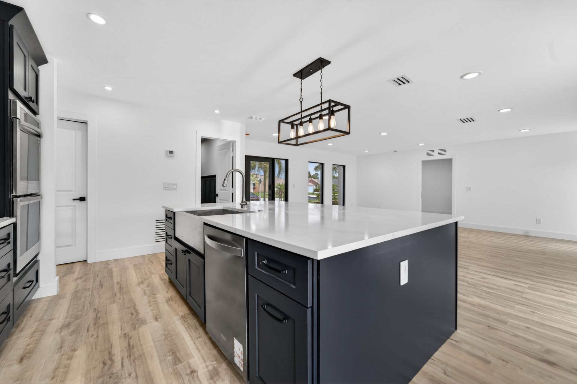 1382 N Mangonia Drive, West Palm Beach, FL 33401 Photo