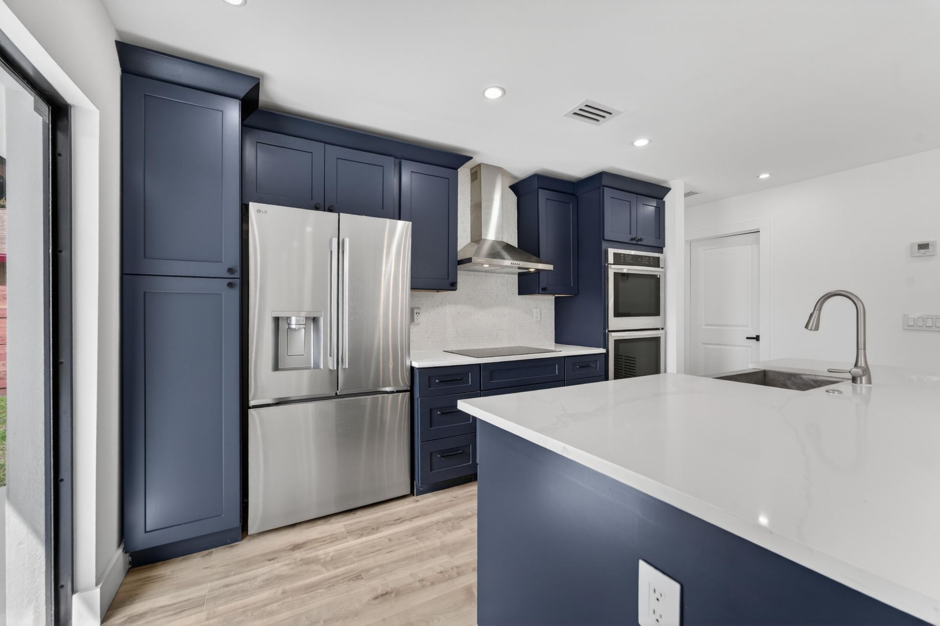 1382 N Mangonia Drive, West Palm Beach, FL 33401 Photo