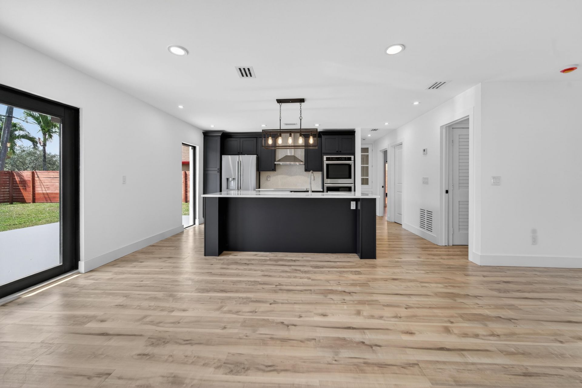 1382 N Mangonia Drive, West Palm Beach, FL 33401 Photo