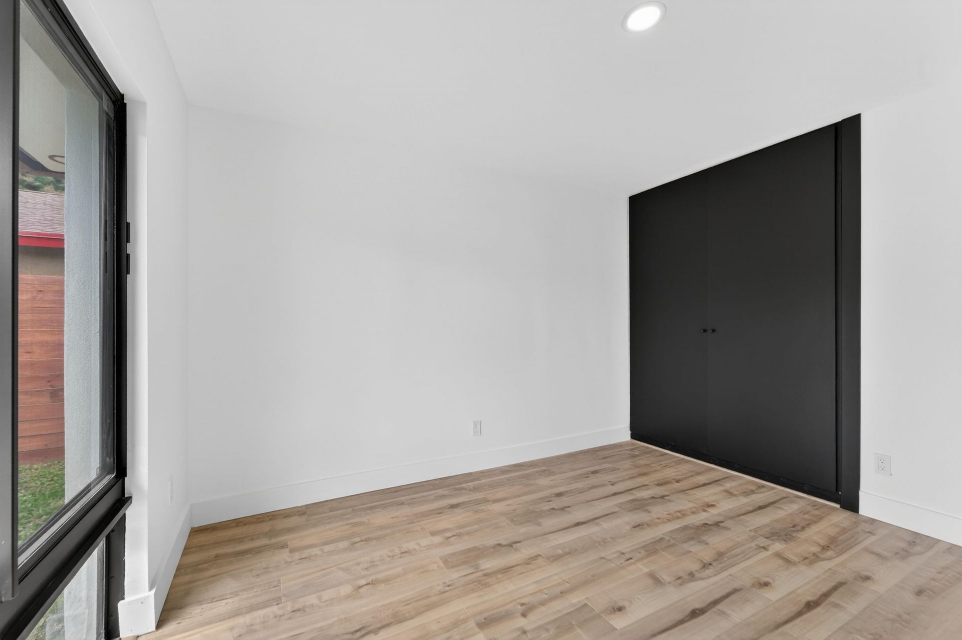 1382 N Mangonia Drive, West Palm Beach, FL 33401 Photo