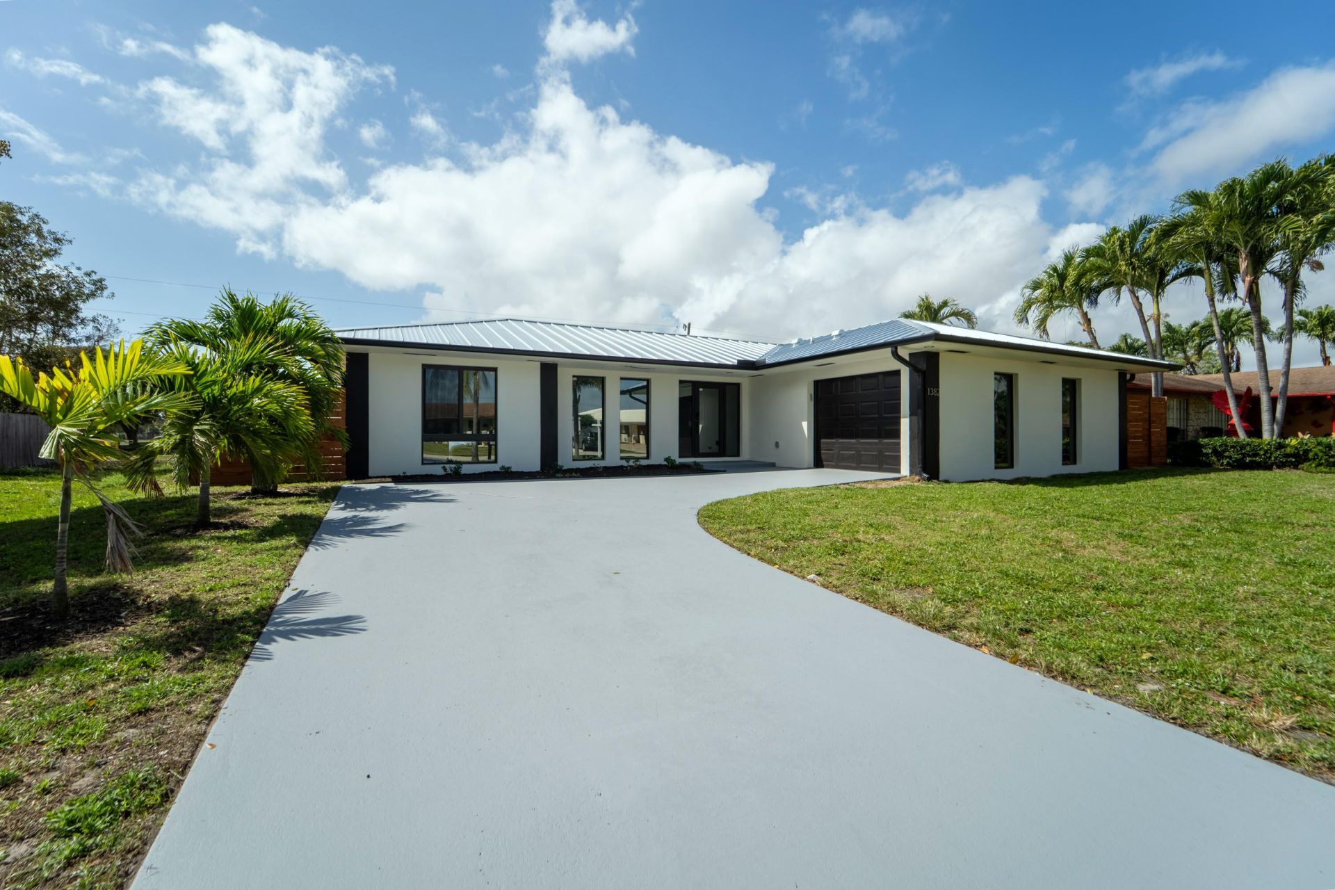 1382 N Mangonia Drive, West Palm Beach, FL 33401 Photo