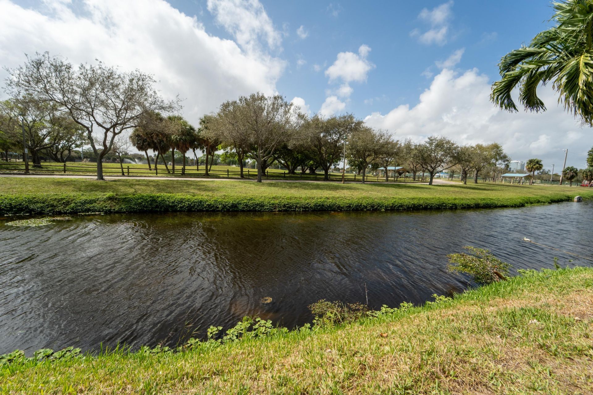 1382 N Mangonia Drive, West Palm Beach, FL 33401 Photo