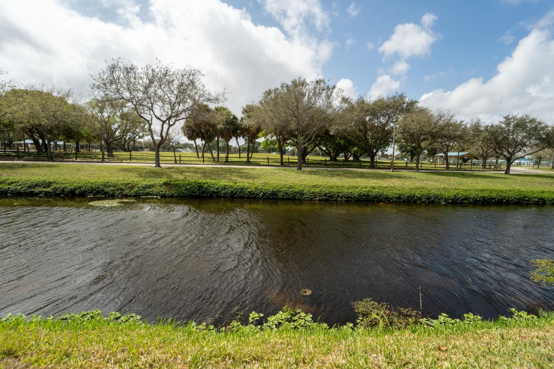 1382 N Mangonia Drive, West Palm Beach, FL 33401 Photo