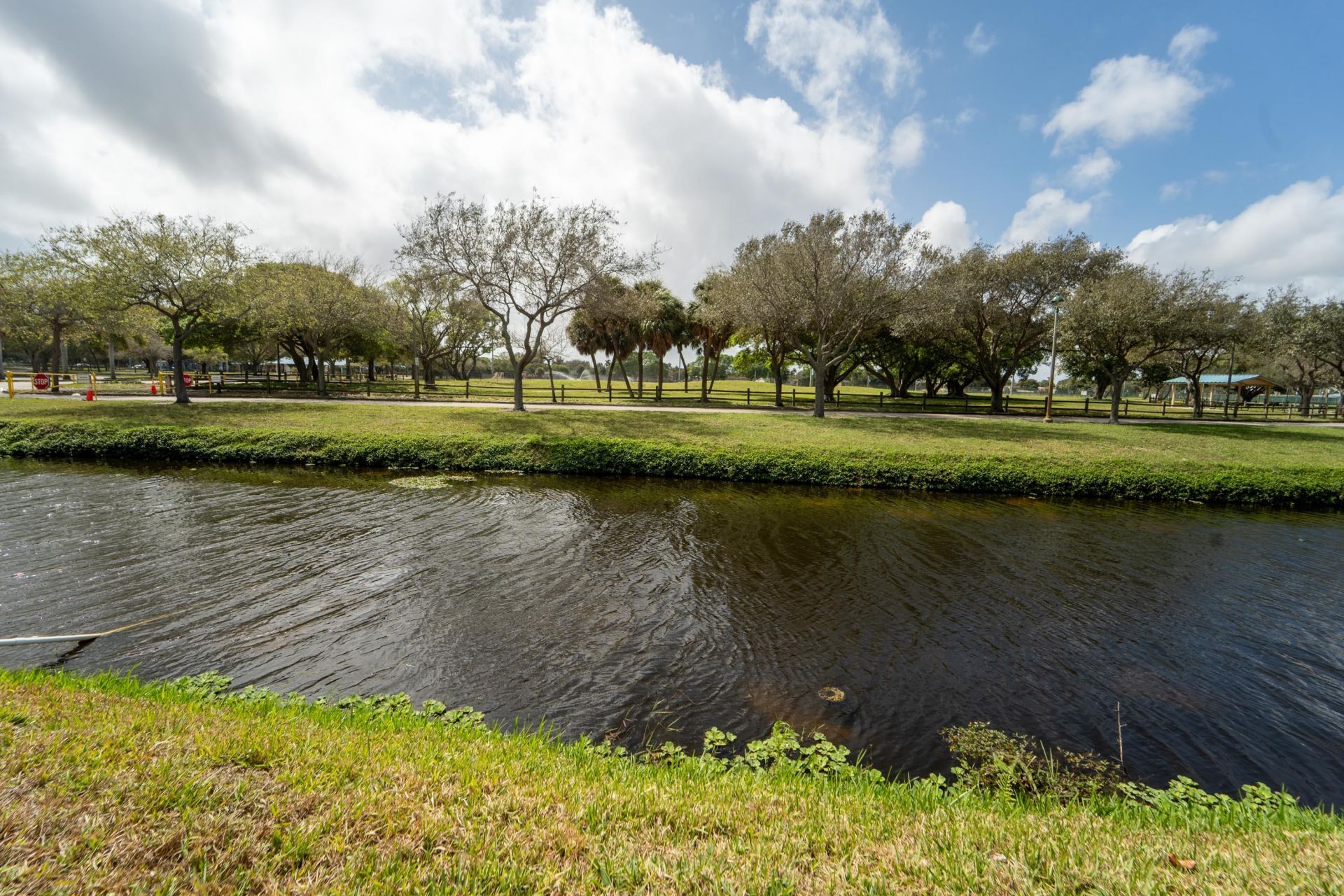 1382 N Mangonia Drive, West Palm Beach, FL 33401 Photo