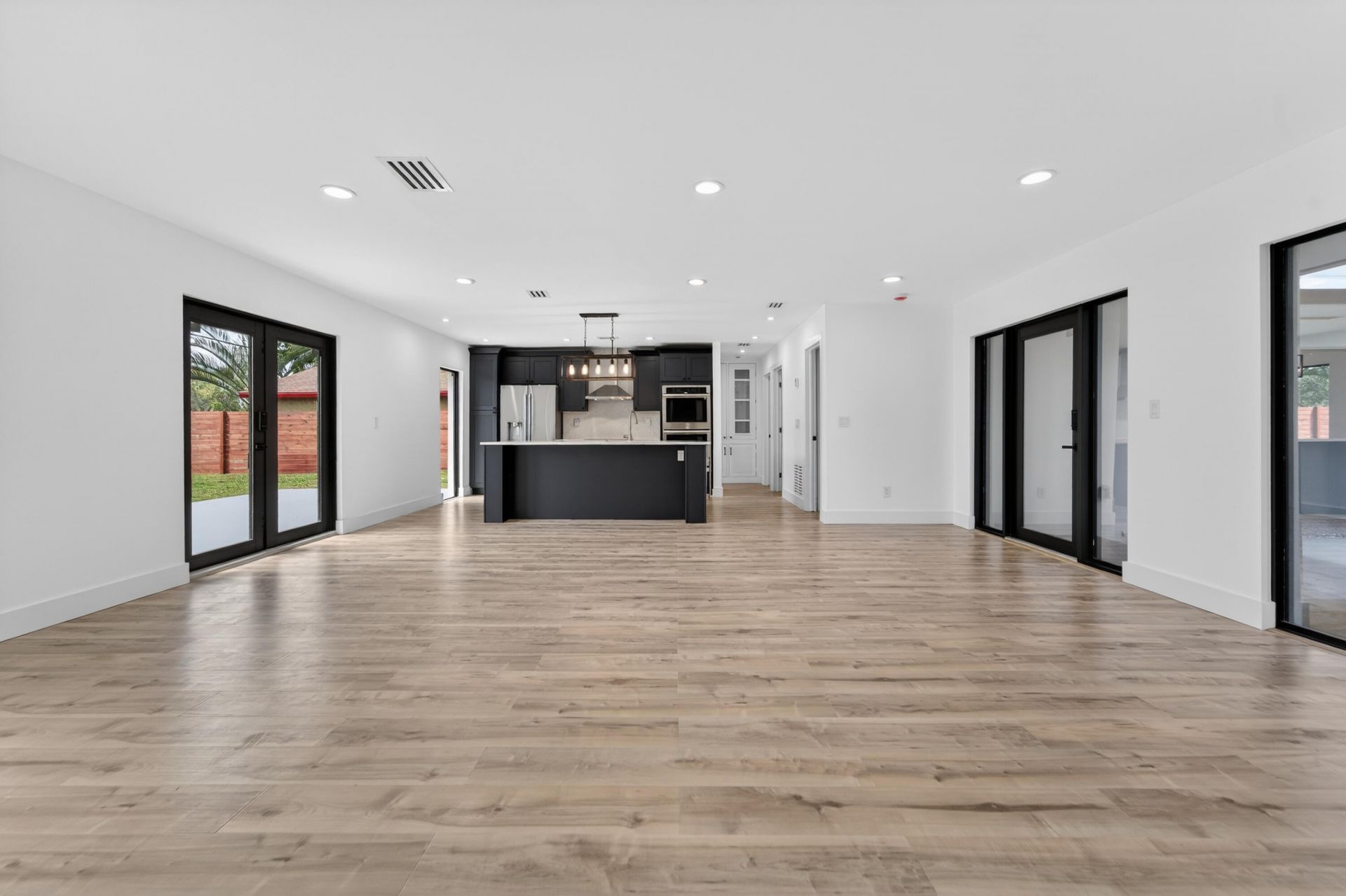 1382 N Mangonia Drive, West Palm Beach, FL 33401 Photo