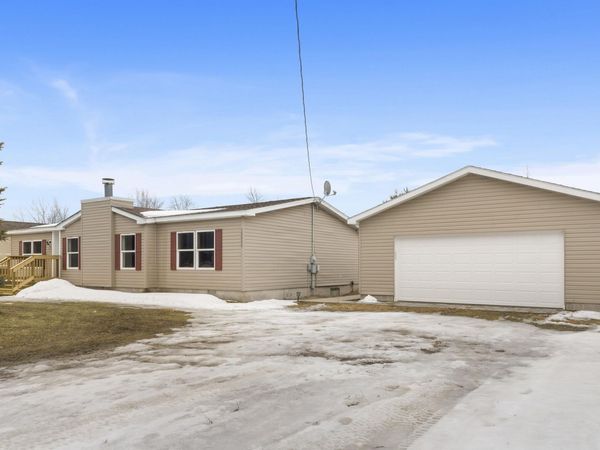 15055 Beecher Avenue, Thompsonville, MI 49683