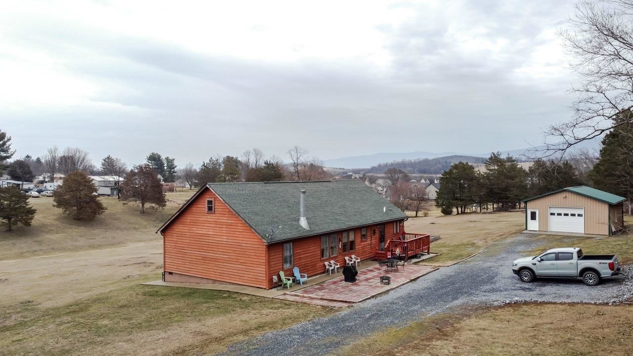 523 GRAVELS RD primary photo