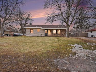 2240 113th Avenue NW, Coon Rapids, MN 55433