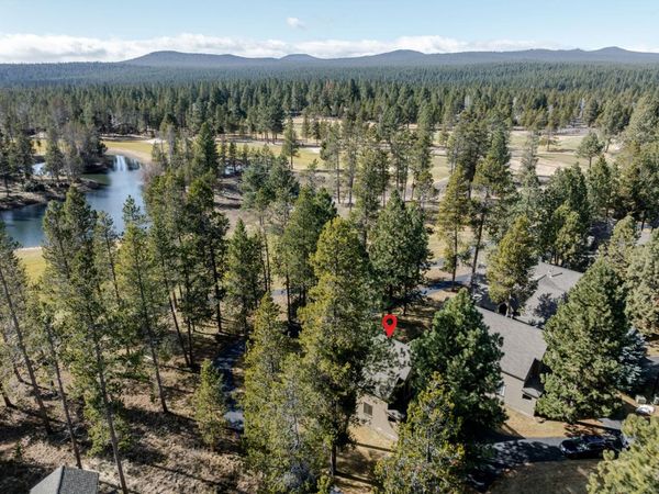 57985 Silver Fir Circle, Unit 2, Sunriver, OR 97707