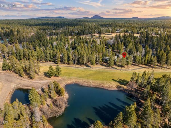 57985 Silver Fir Circle, Unit 2, Sunriver, OR 97707