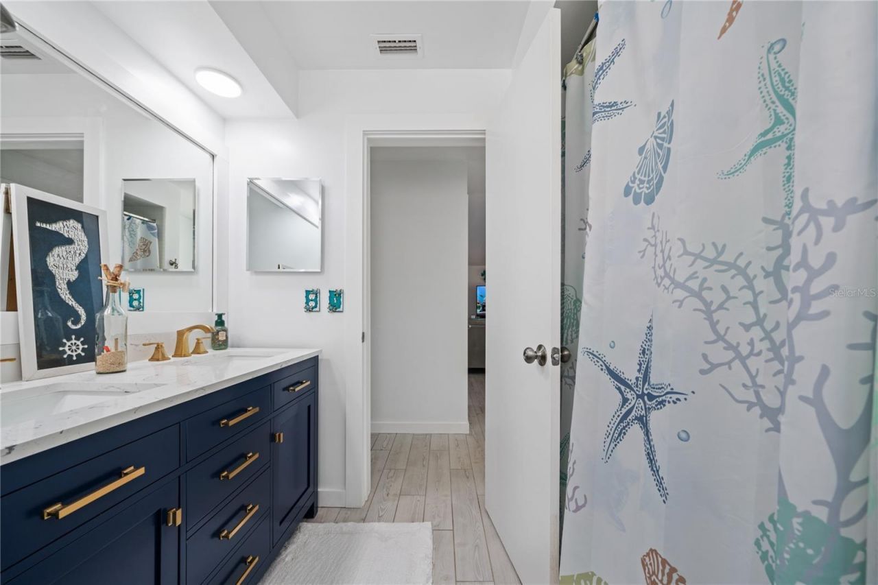 632 Shore Drive , Largo, FL 33771 Photo