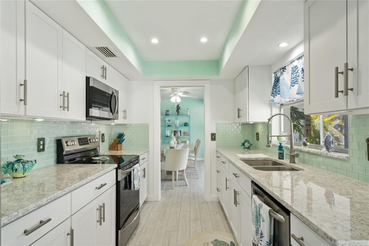 632 Shore Drive , Largo, FL 33771 Photo