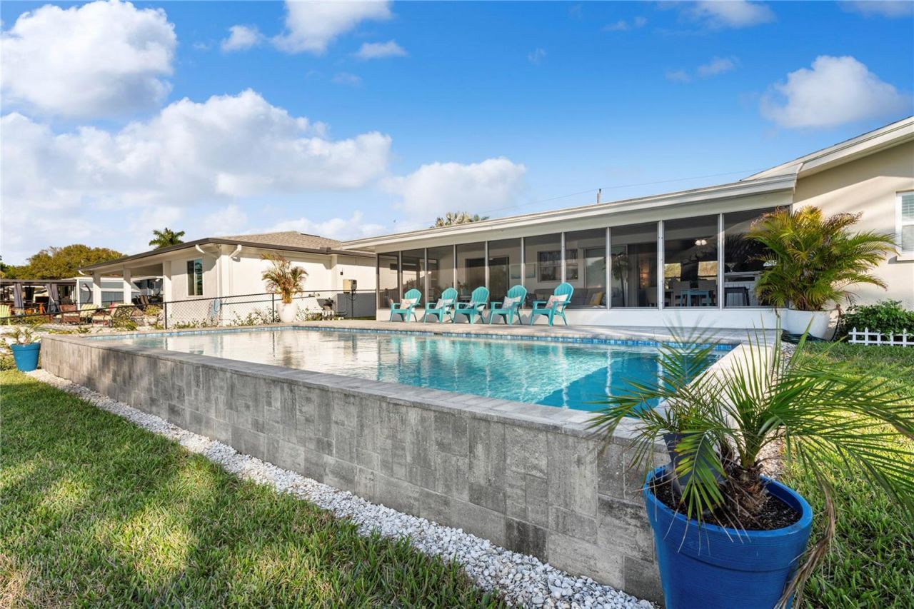 632 Shore Drive , Largo, FL 33771 Photo