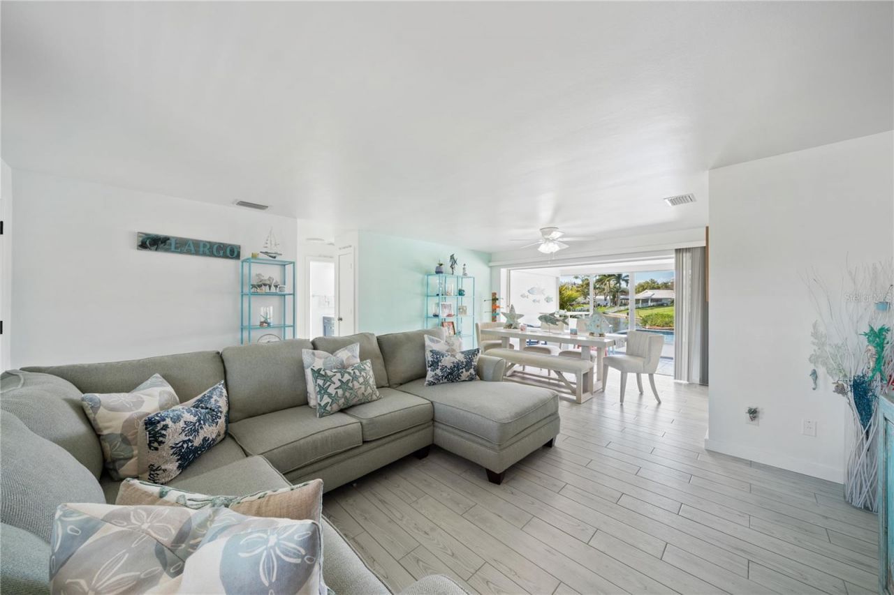 632 Shore Drive , Largo, FL 33771 Photo